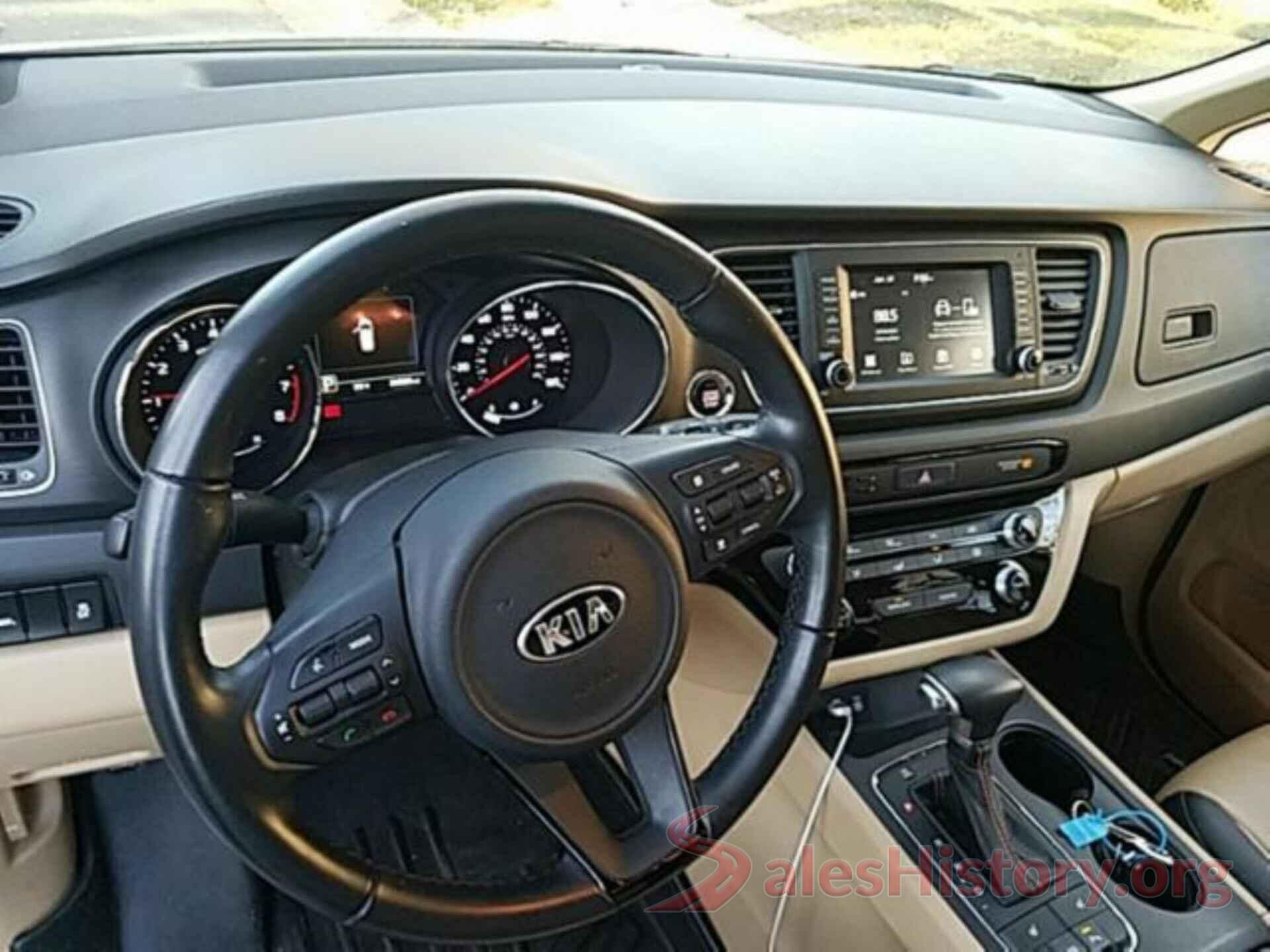 KNDMB5C17H6325041 2017 KIA SEDONA