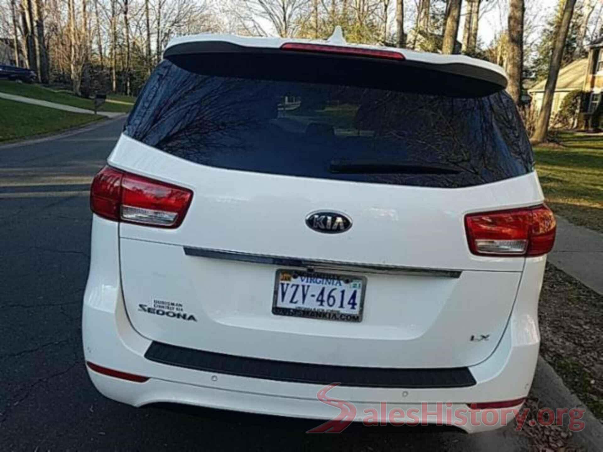 KNDMB5C17H6325041 2017 KIA SEDONA