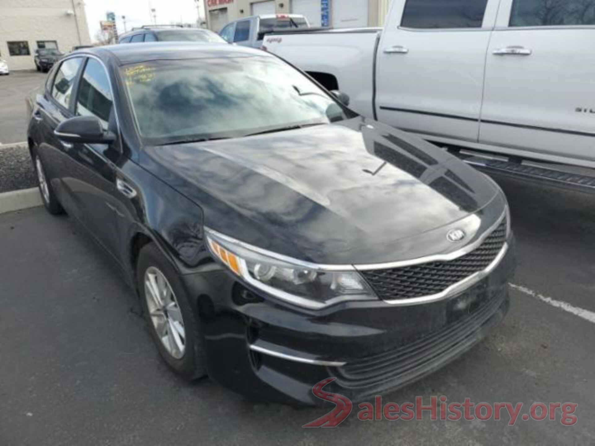 5XXGT4L35JG194267 2018 KIA OPTIMA