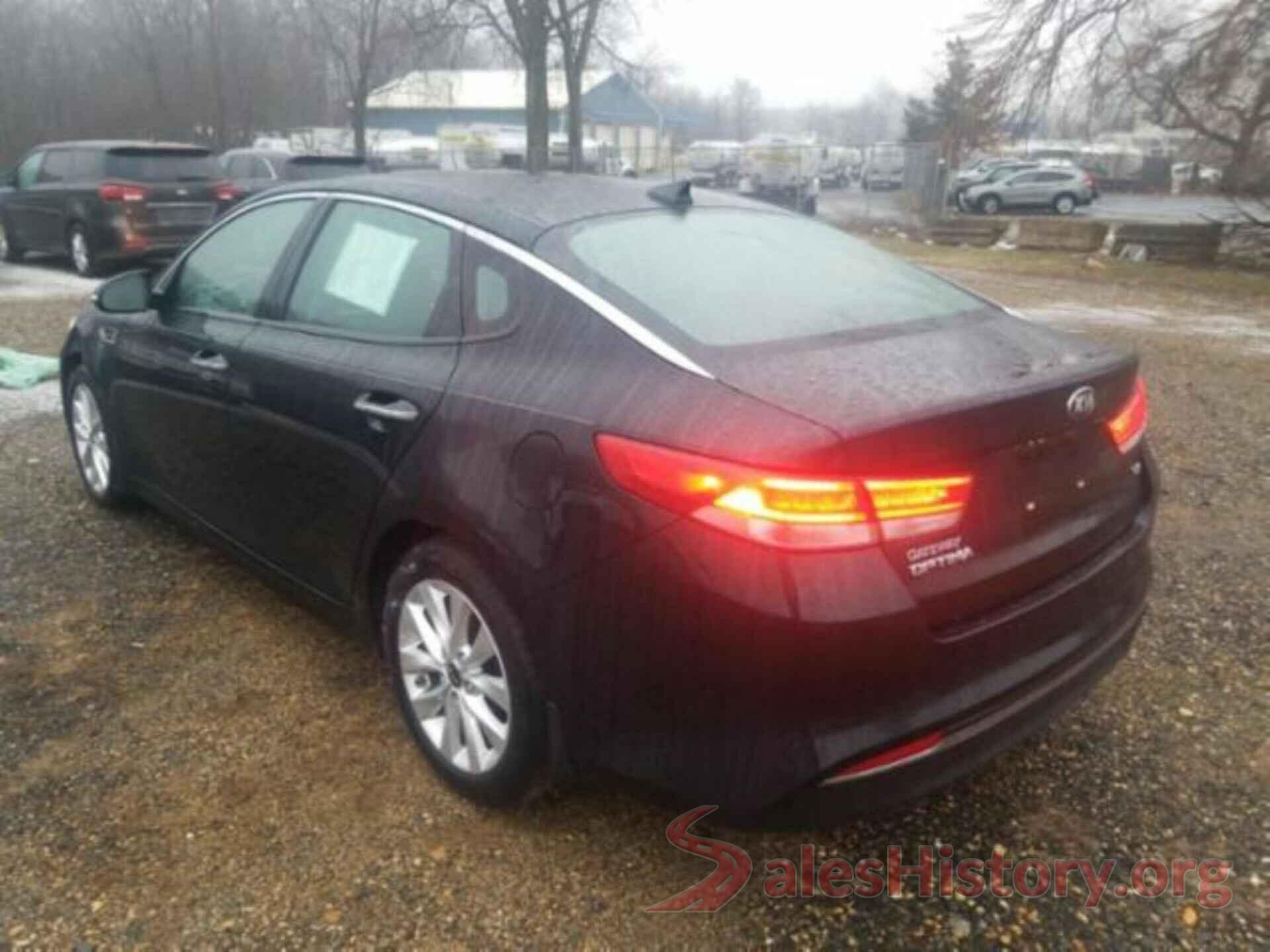 5XXGU4L34JG228051 2018 KIA OPTIMA