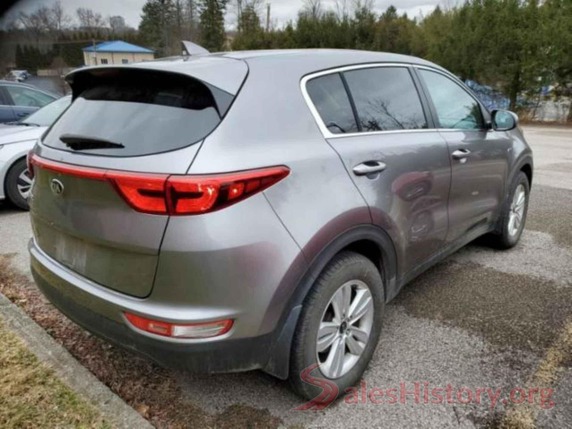 KNDPMCAC7J7379584 2018 KIA SPORTAGE