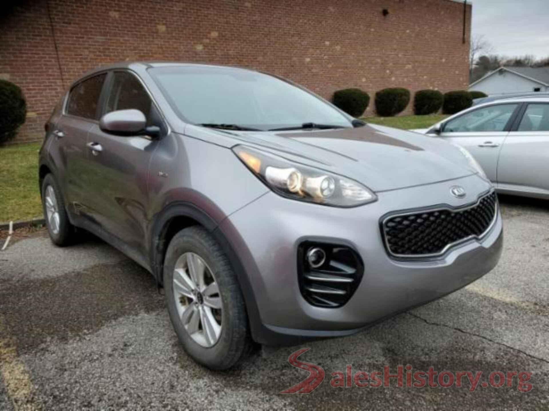 KNDPMCAC7J7379584 2018 KIA SPORTAGE