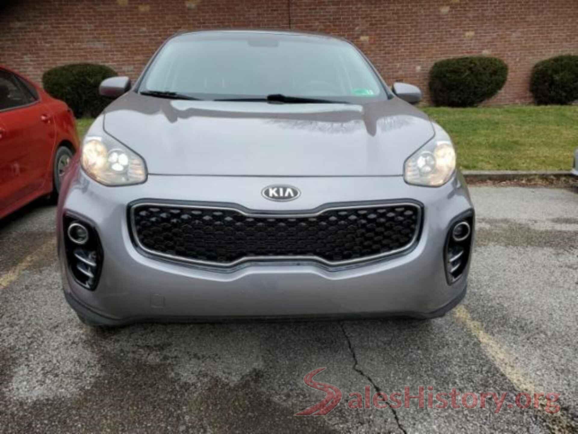 KNDPMCAC7J7379584 2018 KIA SPORTAGE