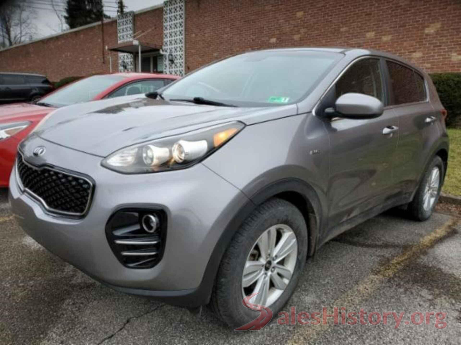 KNDPMCAC7J7379584 2018 KIA SPORTAGE