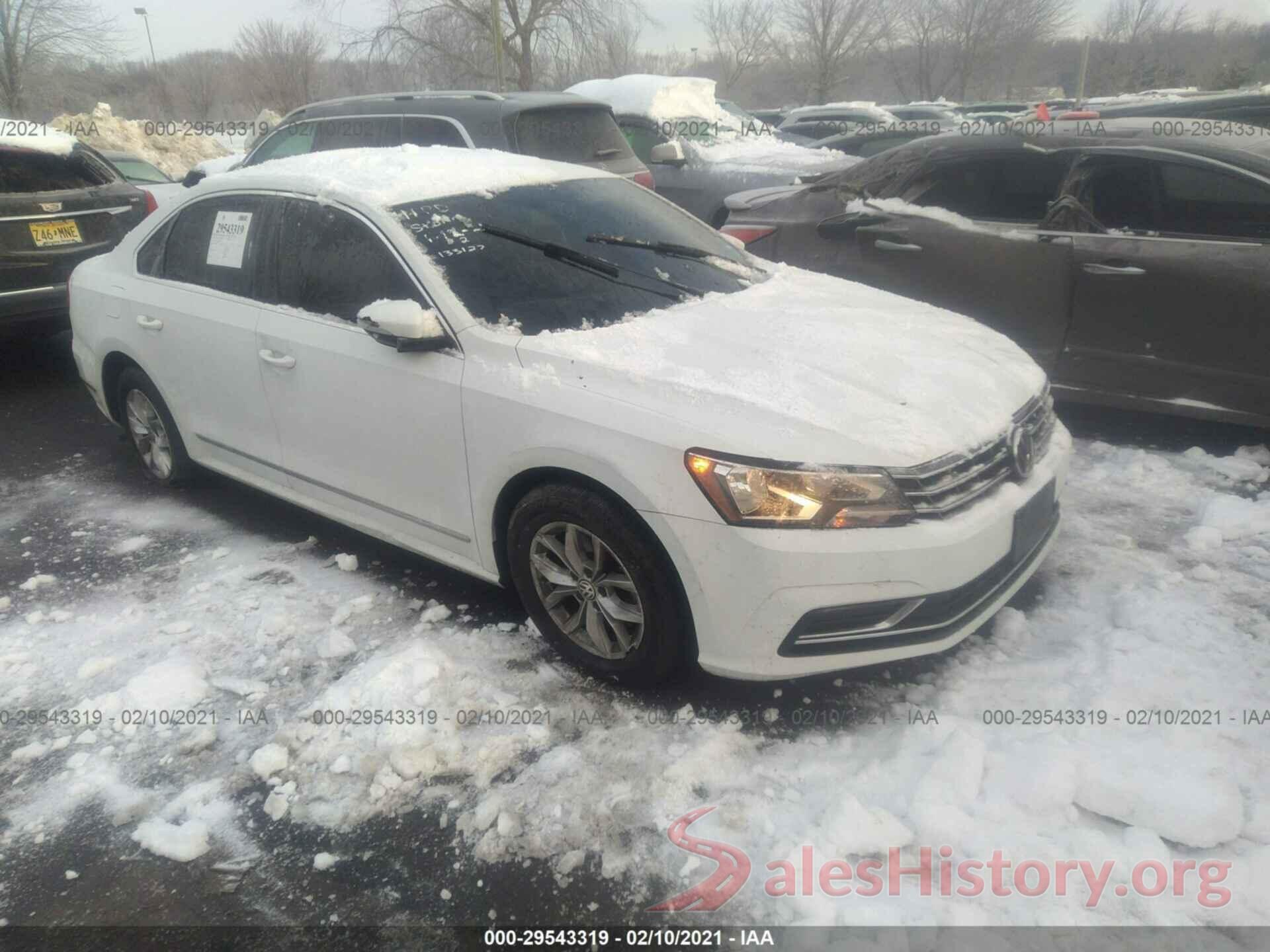 1VWAT7A34HC044703 2017 VOLKSWAGEN PASSAT