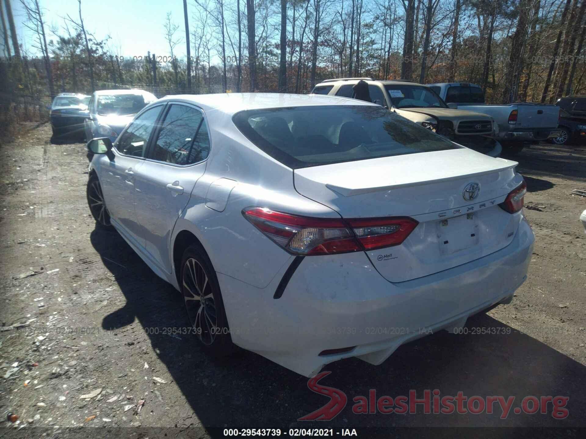 4T1B11HK5JU003791 2018 TOYOTA CAMRY