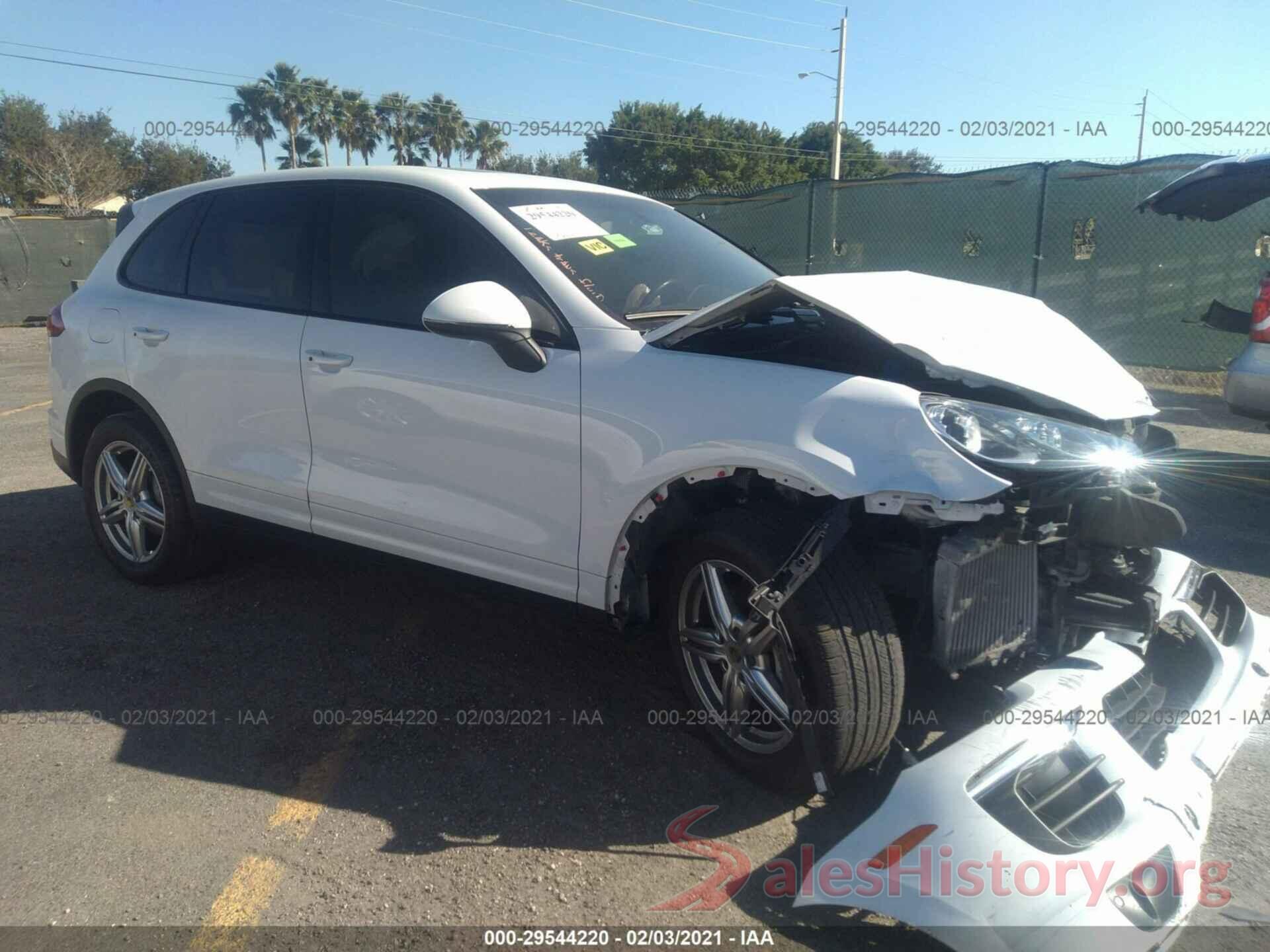 WP1AB2A24GLA92375 2016 PORSCHE CAYENNE