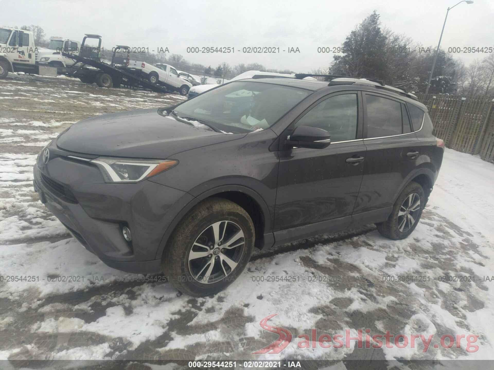 2T3RFREV5GW467905 2016 TOYOTA RAV4