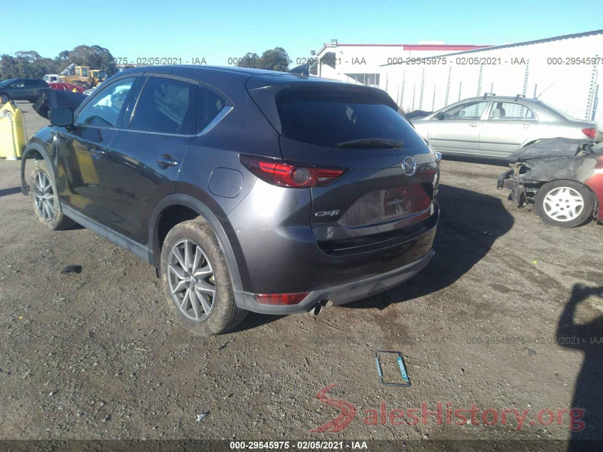 JM3KFADM7J0300735 2018 MAZDA CX-5