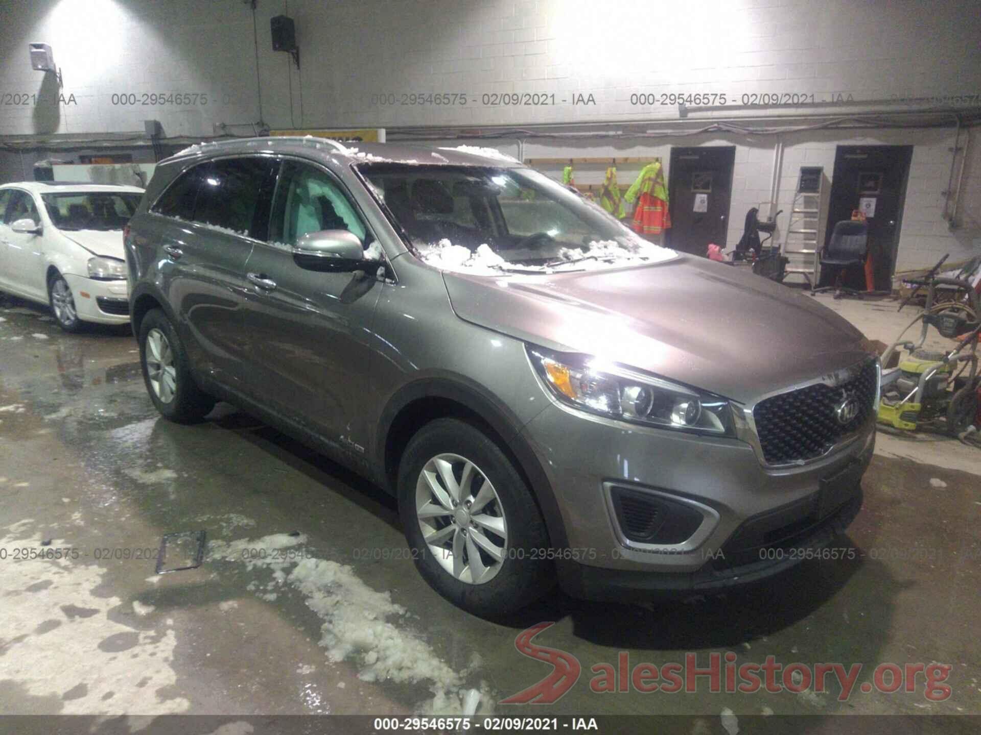 5XYPGDA57HG325178 2017 KIA SORENTO