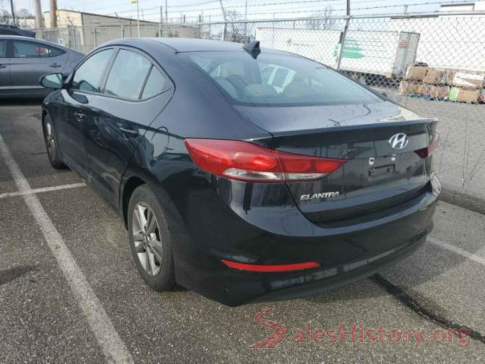 5NPD84LFXJH333389 2018 HYUNDAI ELANTRA