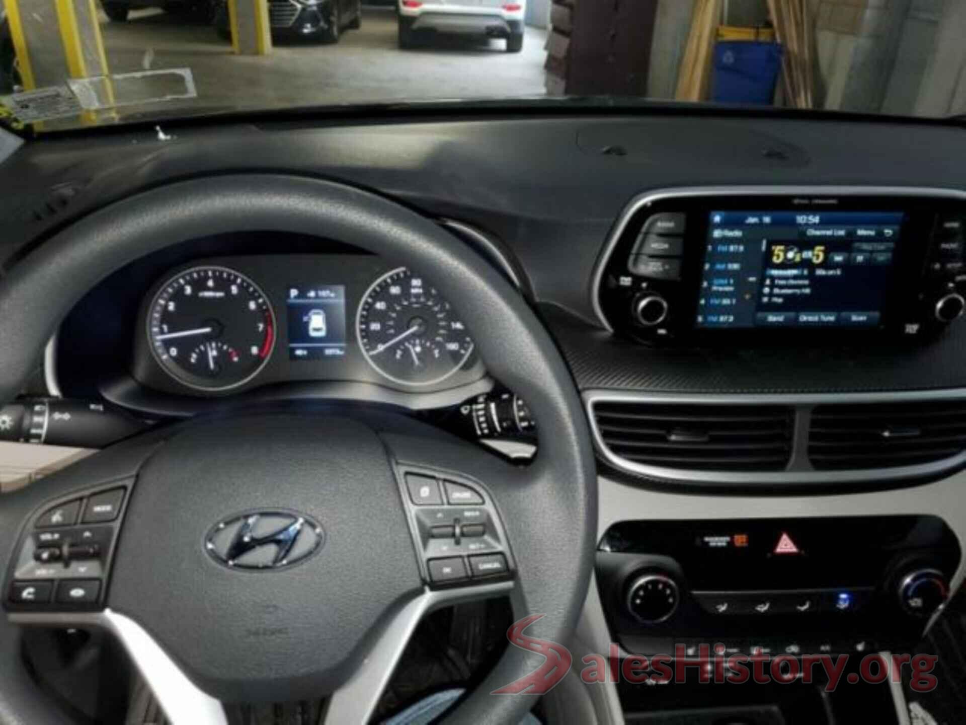 KM8J3CA40KU962563 2019 HYUNDAI TUCSON