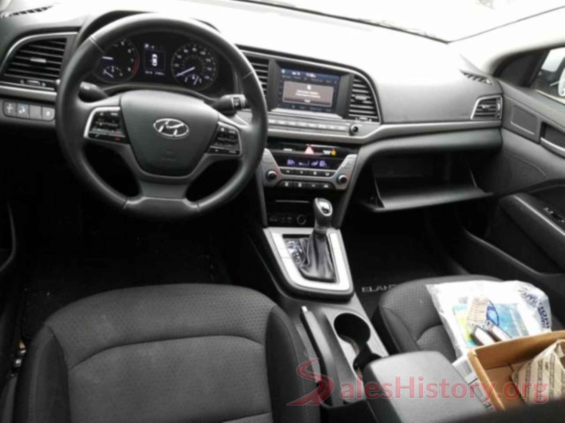 5NPD84LFXJH366084 2018 HYUNDAI ELANTRA