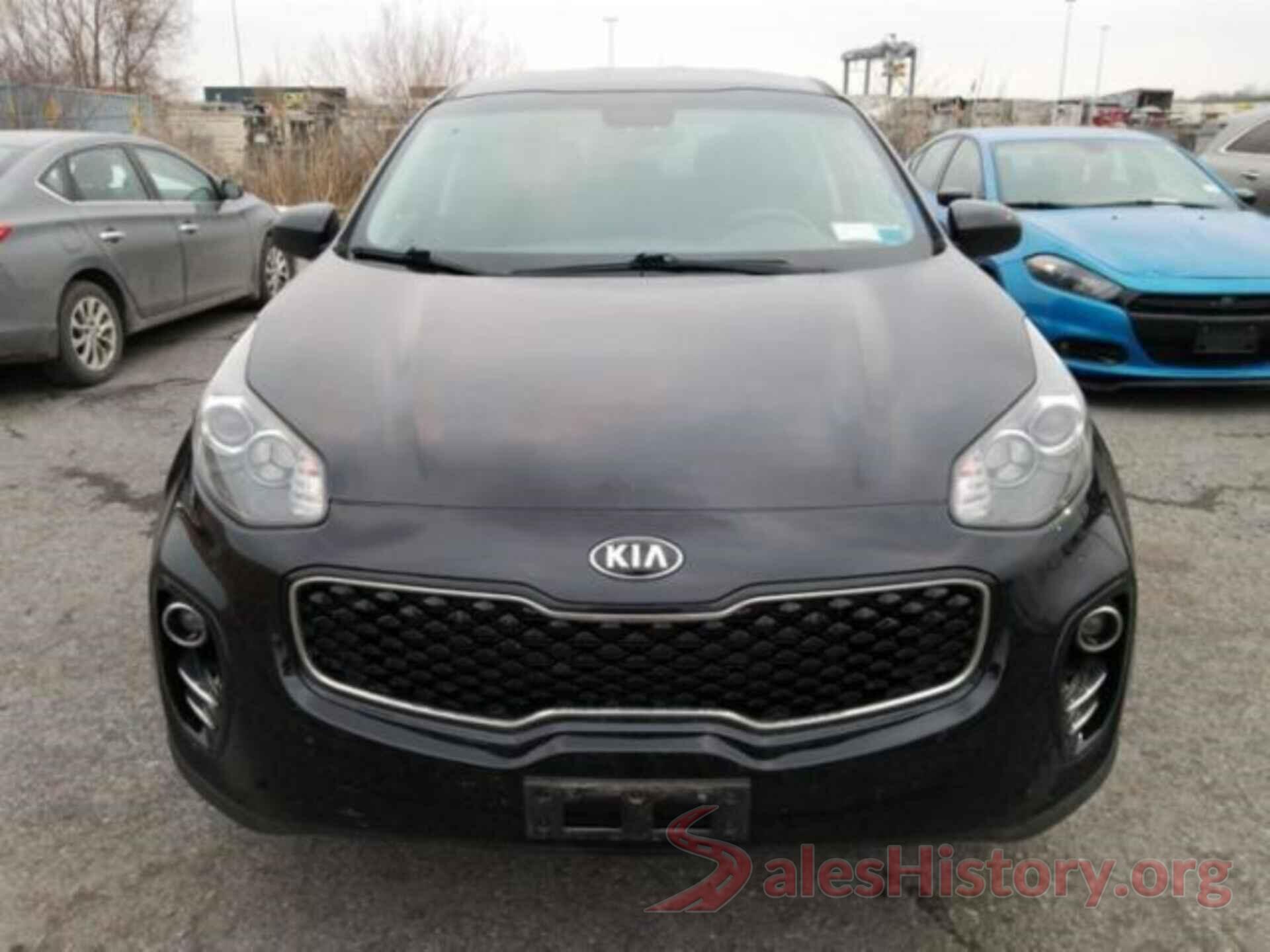 KNDPMCAC8J7438447 2018 KIA SPORTAGE