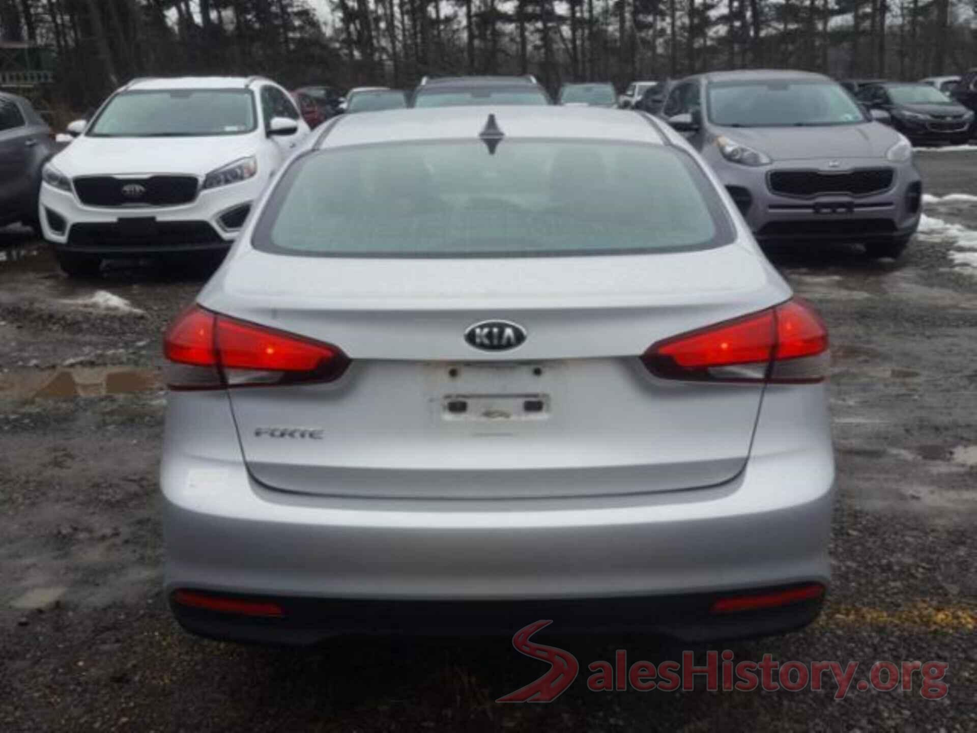 3KPFK4A73JE234584 2018 KIA FORTE