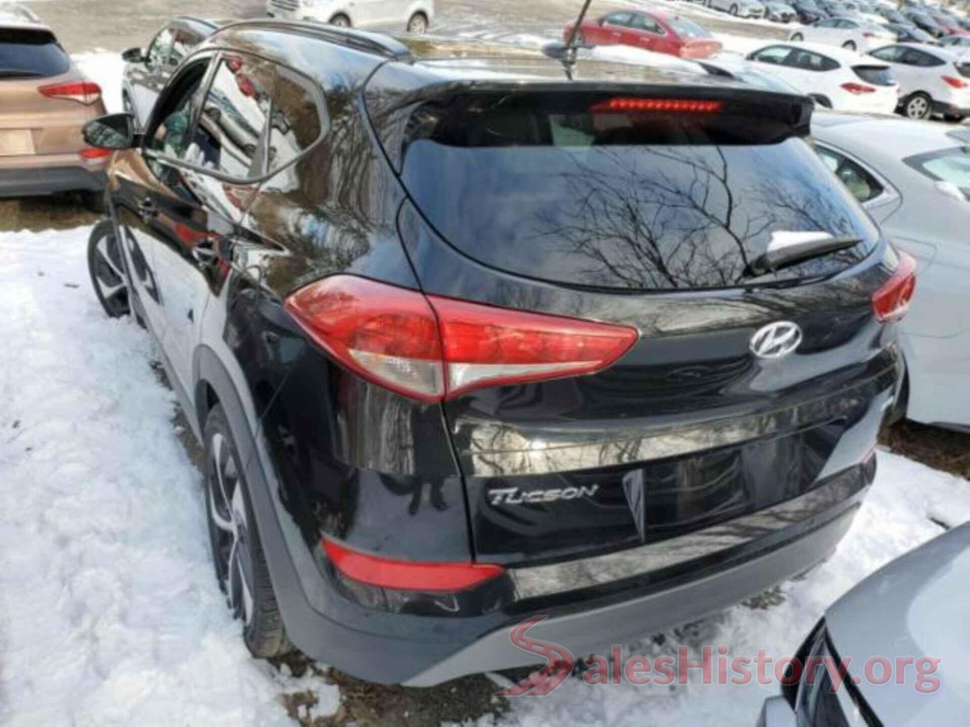 KM8J3CA29HU567689 2017 HYUNDAI TUCSON