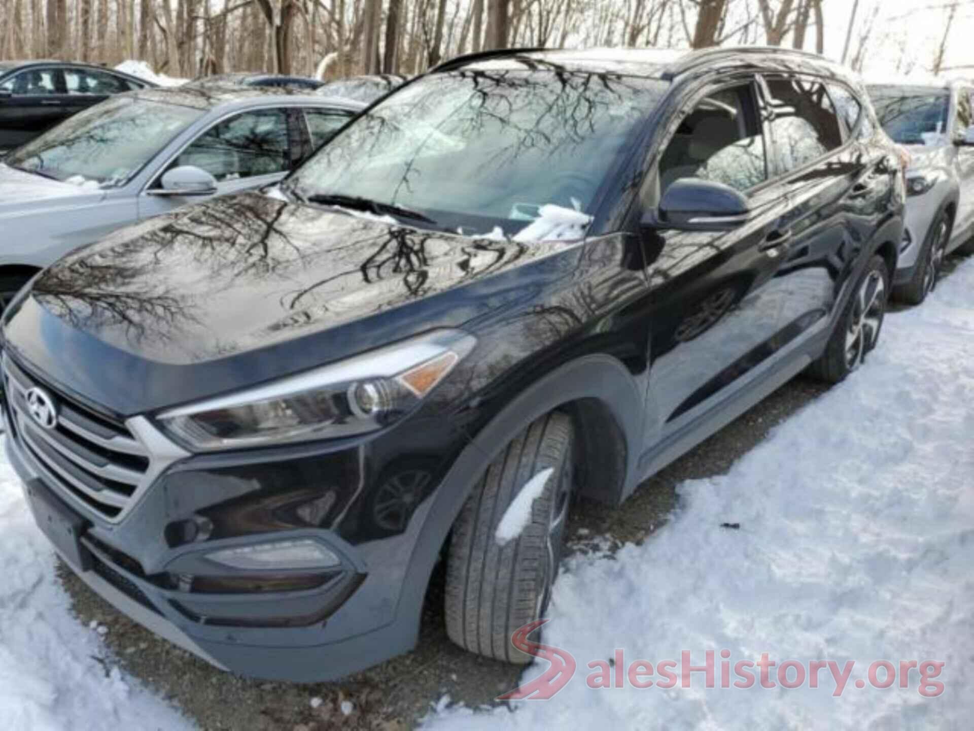 KM8J3CA29HU567689 2017 HYUNDAI TUCSON