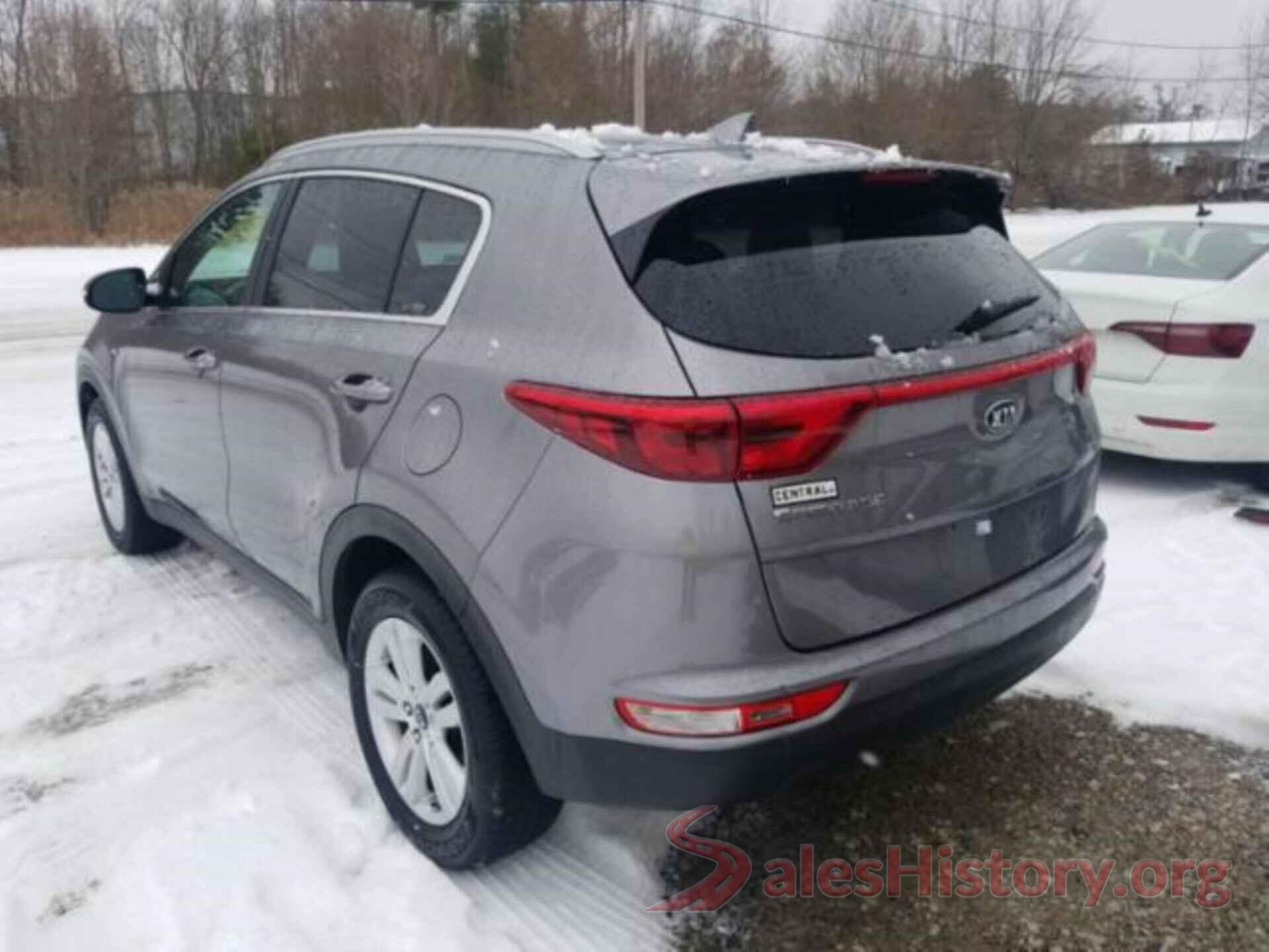 KNDPMCAC6J7306402 2018 KIA SPORTAGE