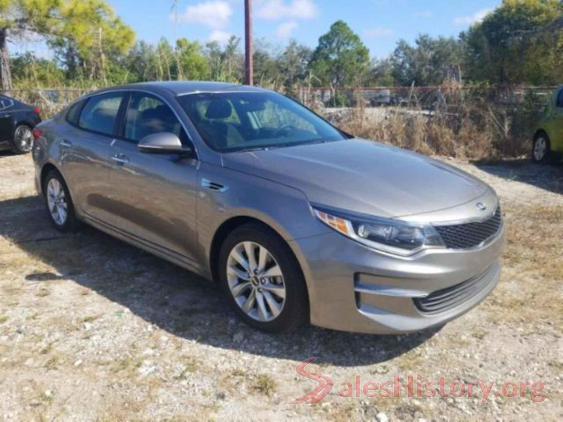 5XXGT4L33JG252277 2018 KIA OPTIMA