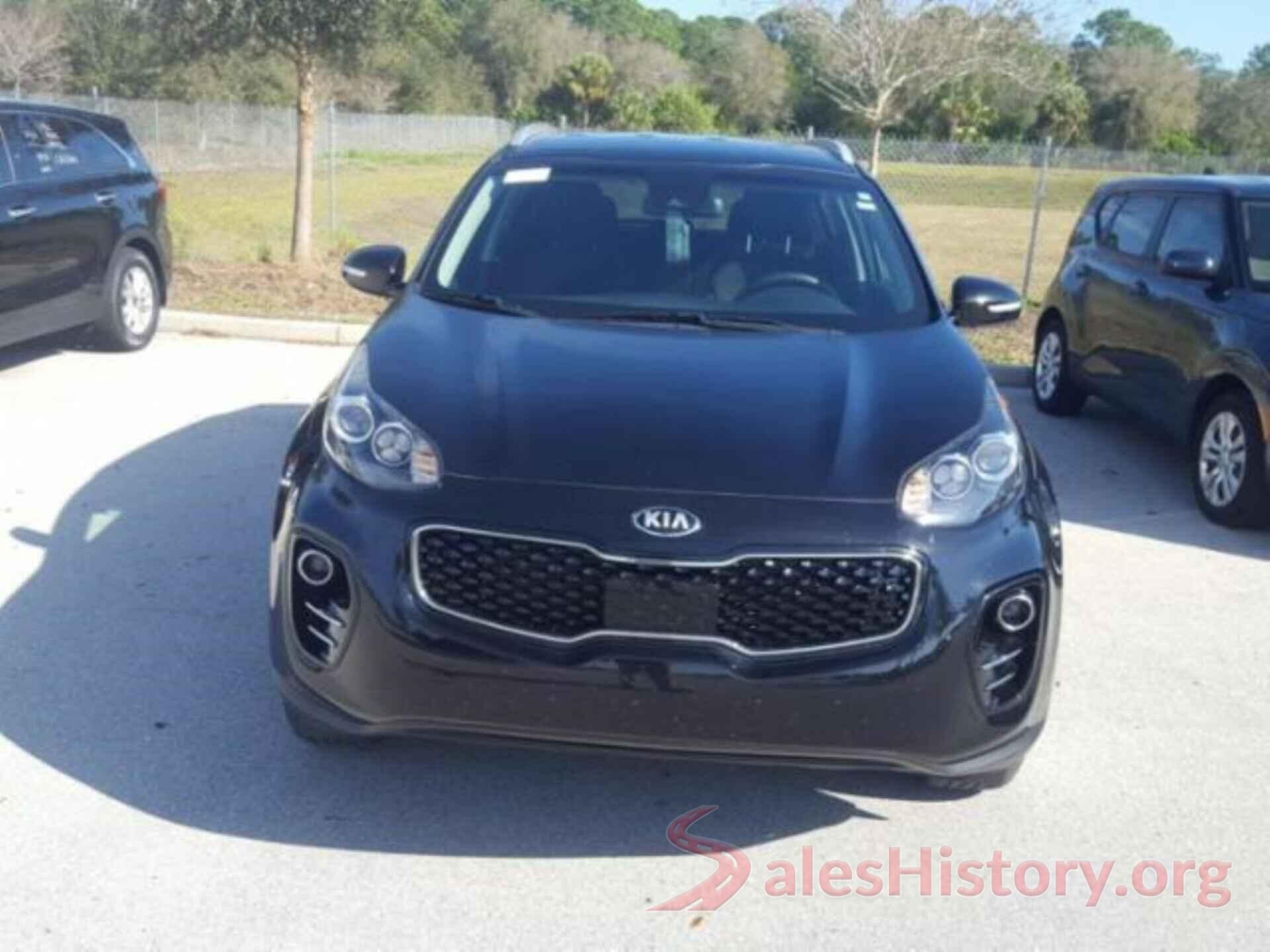 KNDPMCAC9J7301677 2018 KIA SPORTAGE