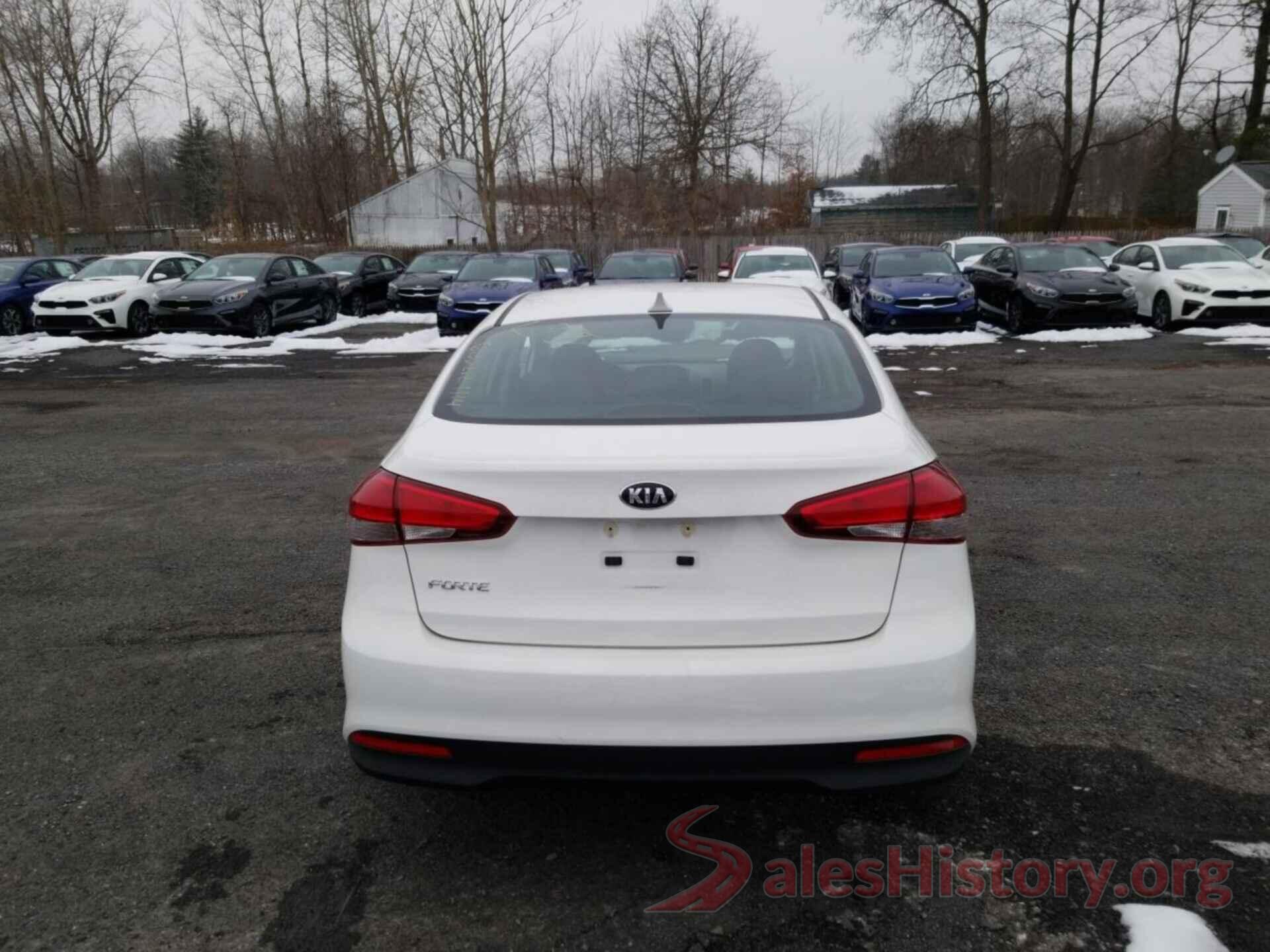 3KPFK4A74JE236134 2018 KIA FORTE