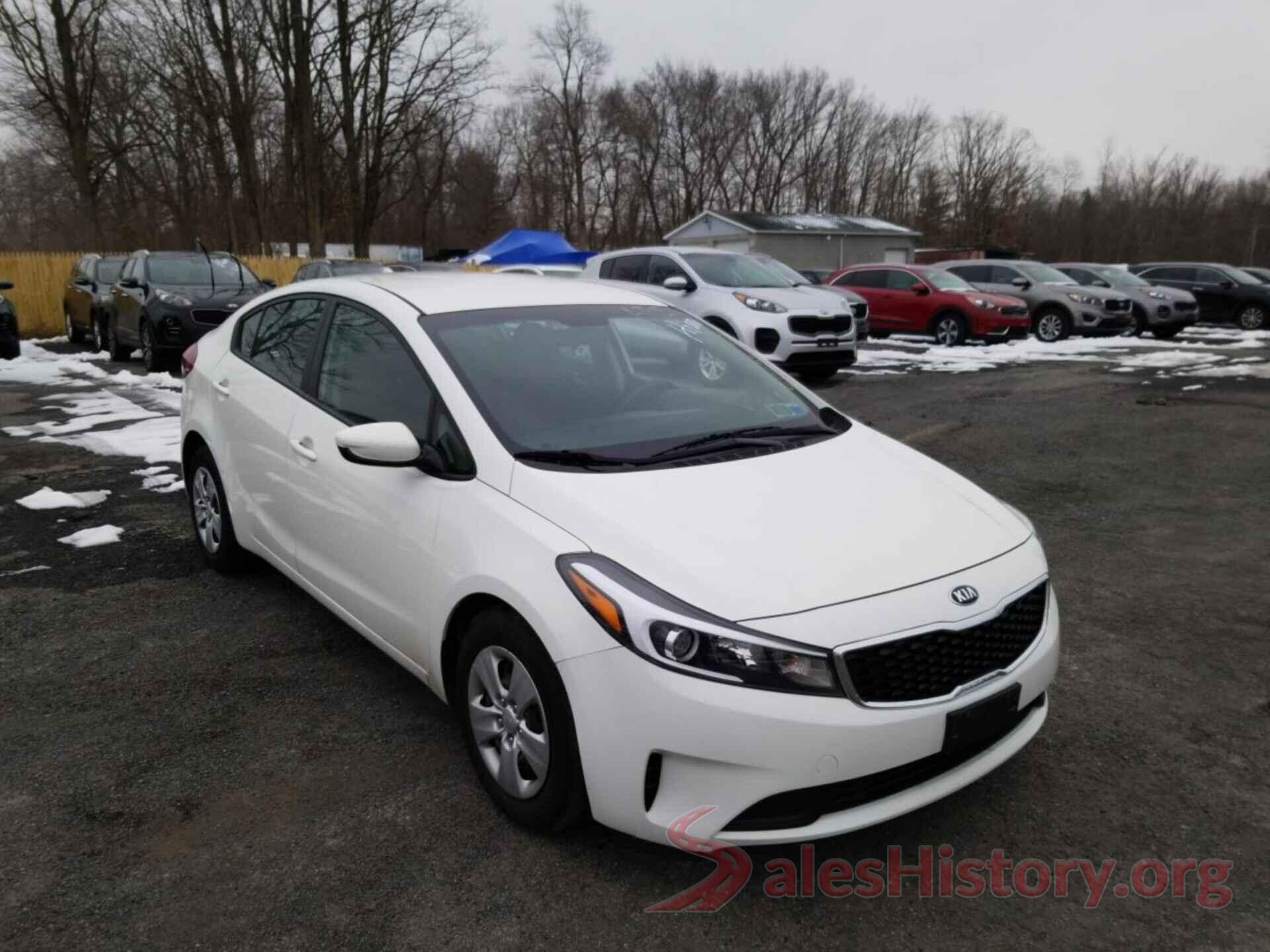 3KPFK4A74JE236134 2018 KIA FORTE