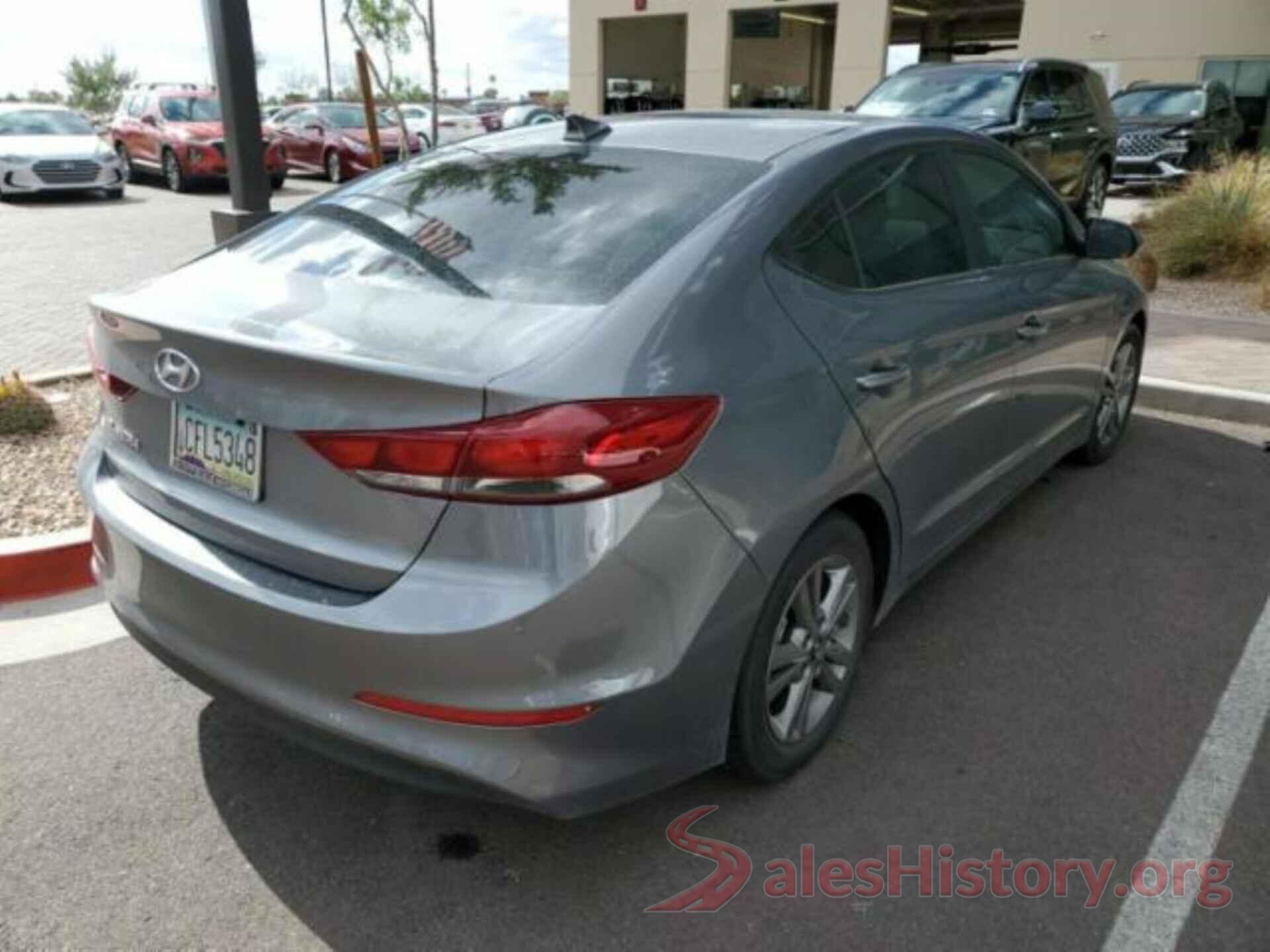 5NPD84LFXJH249590 2018 HYUNDAI ELANTRA