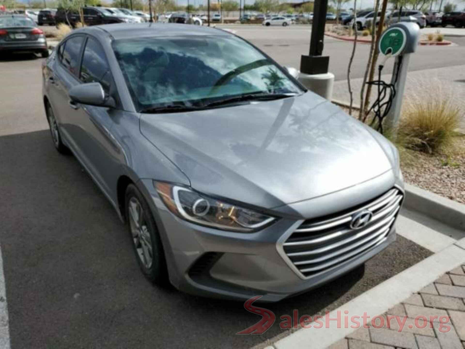 5NPD84LFXJH249590 2018 HYUNDAI ELANTRA