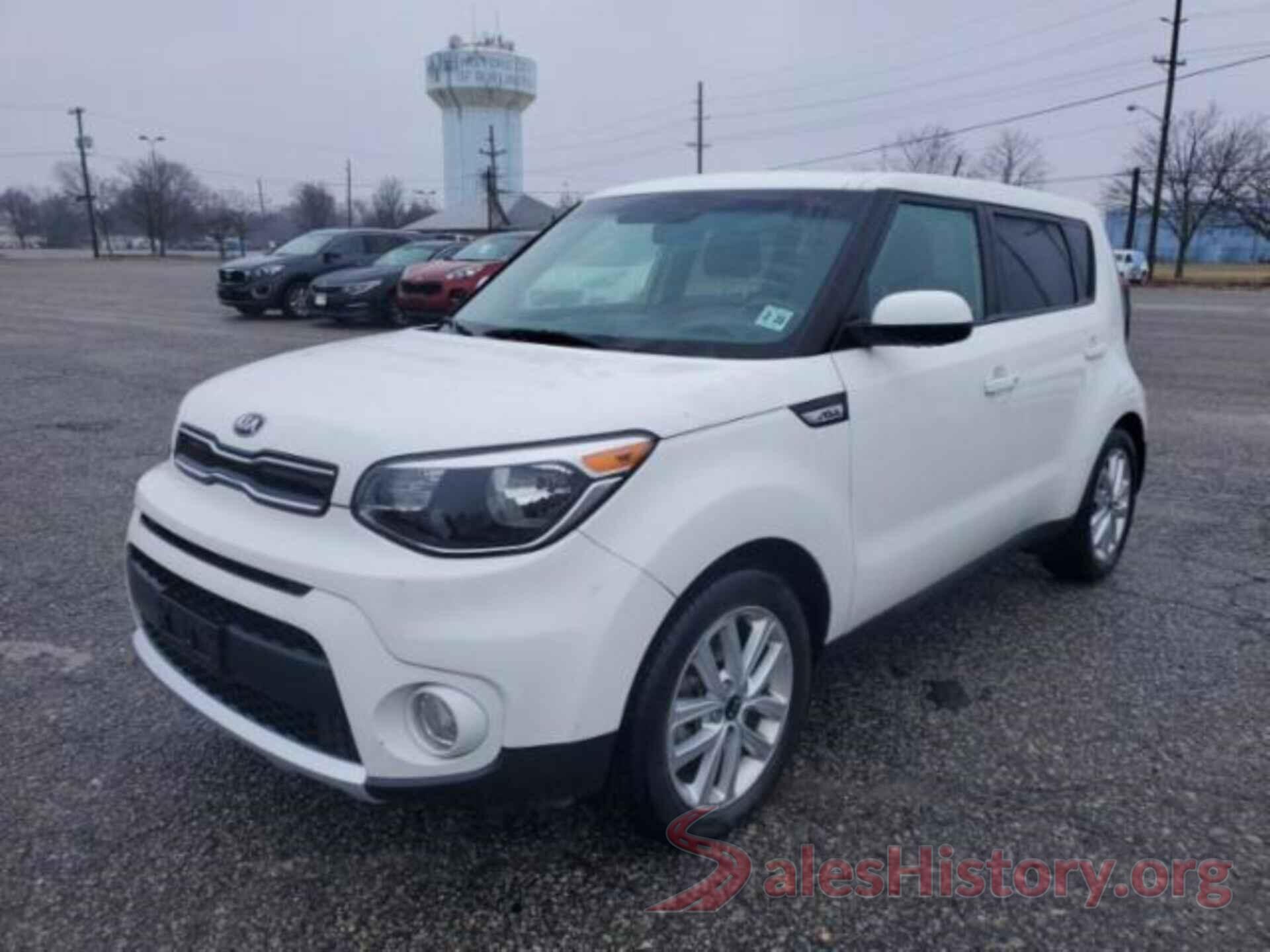 KNDJP3A53J7571907 2018 KIA SOUL