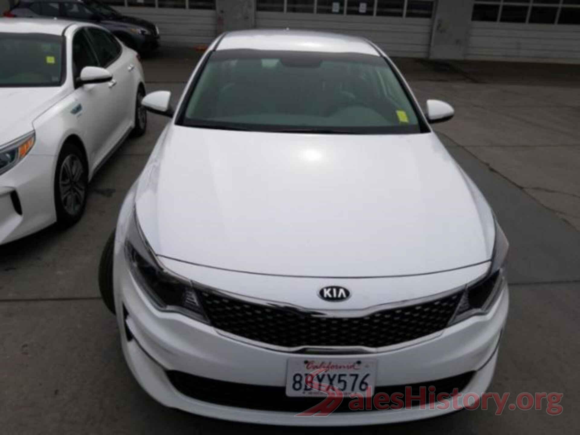 5XXGU4L31JG212857 2018 KIA OPTIMA