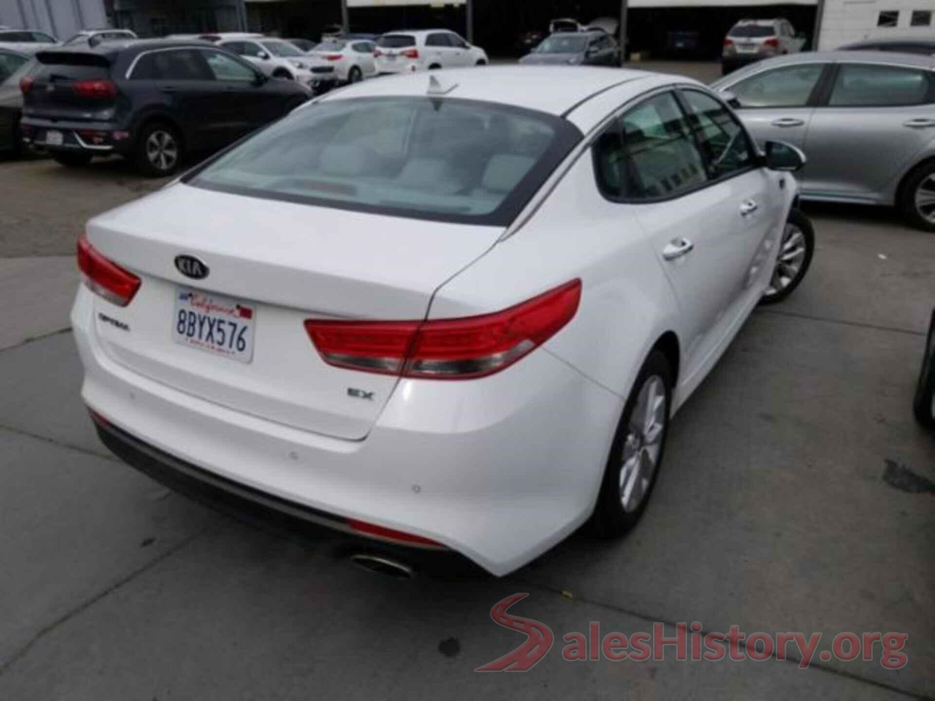 5XXGU4L31JG212857 2018 KIA OPTIMA