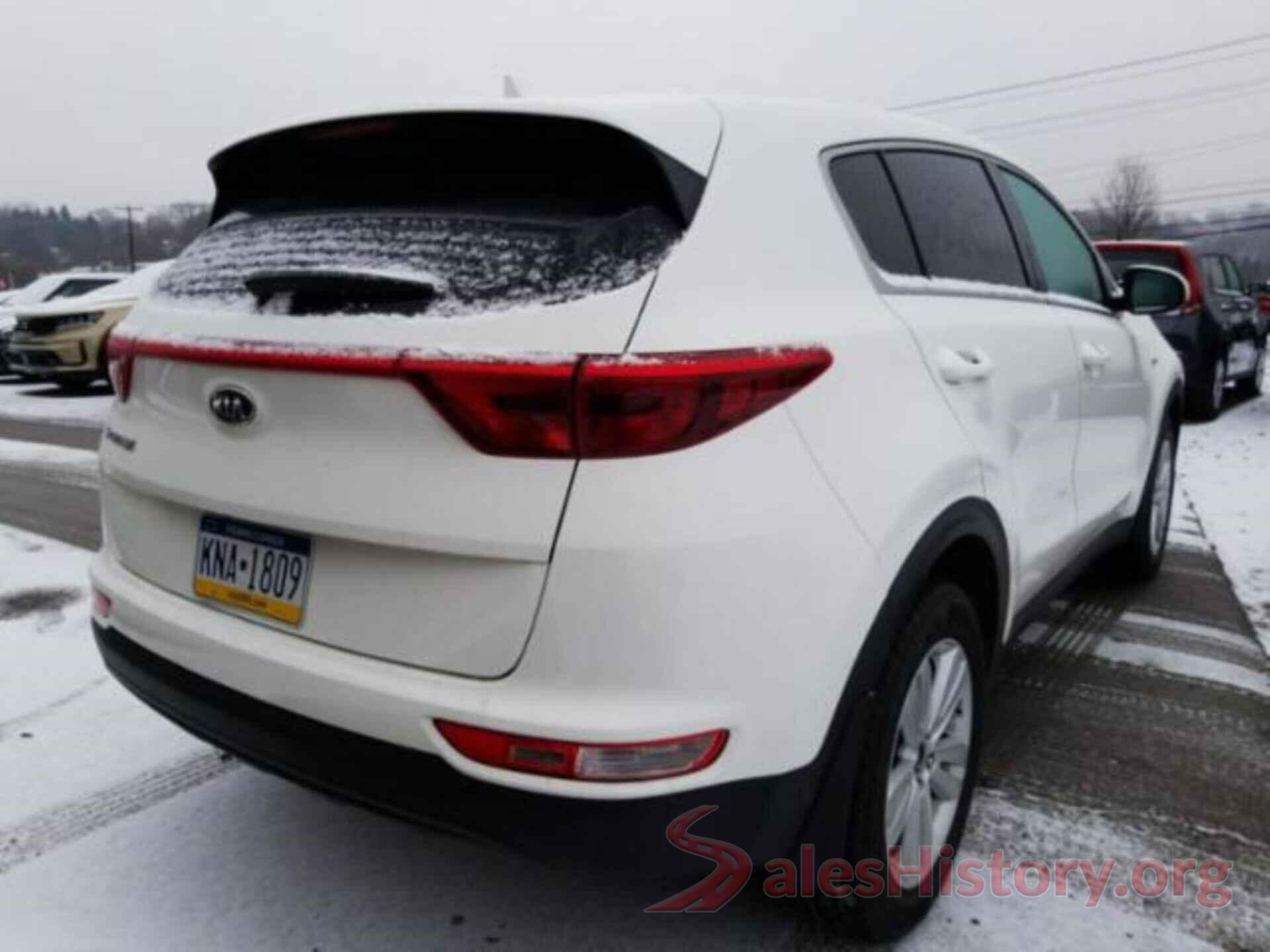 KNDPMCAC1J7402535 2018 KIA SPORTAGE