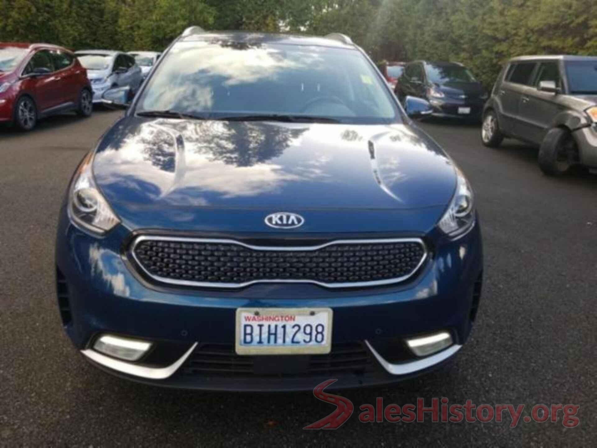 KNDCE3LC5J5134285 2018 KIA NIRO