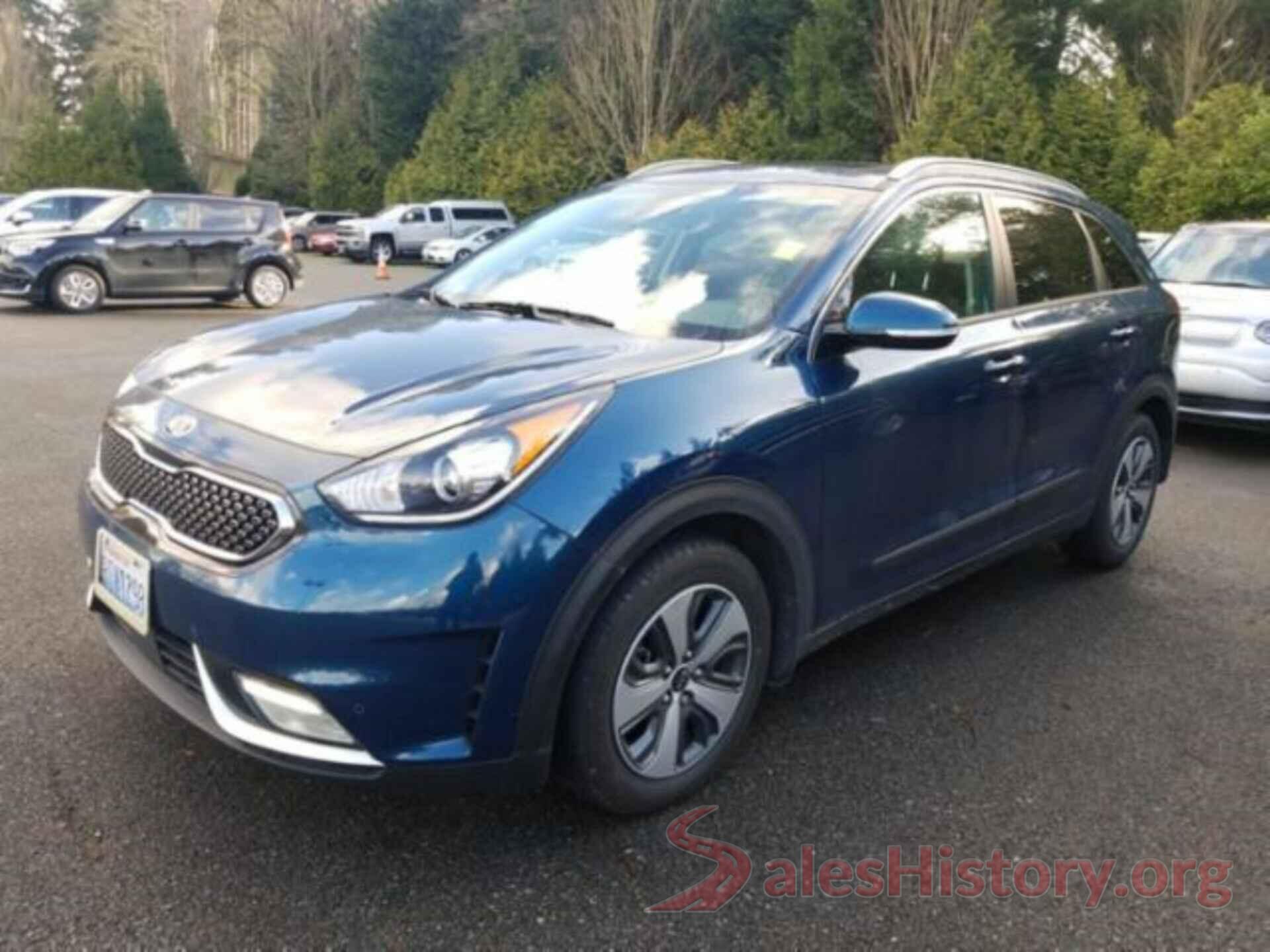 KNDCE3LC5J5134285 2018 KIA NIRO