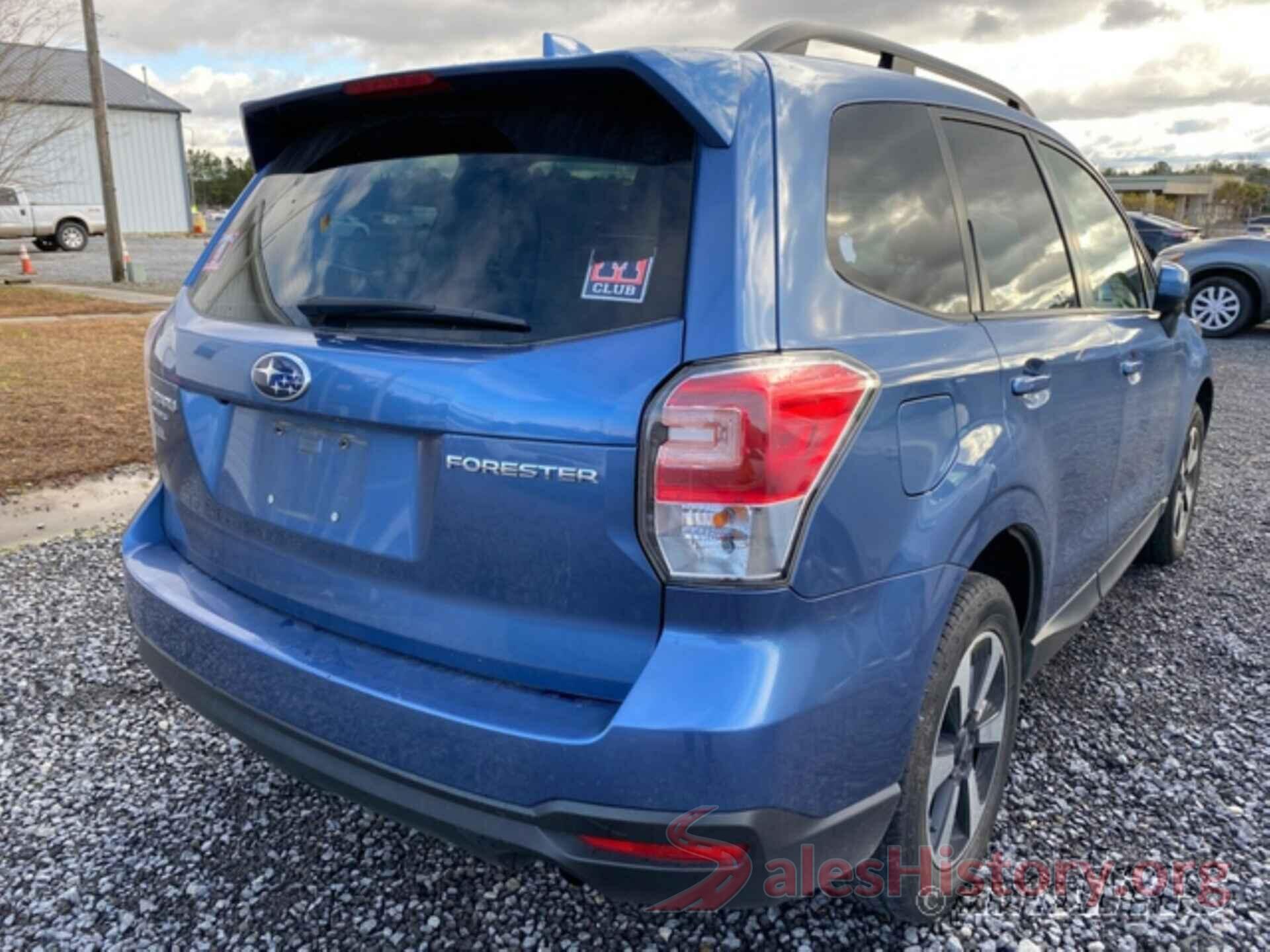 JF2SJAEC4JH513559 2018 SUBARU FORESTER