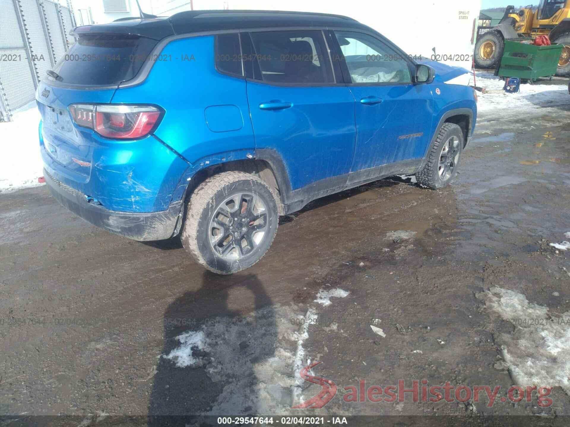 3C4NJDDB7JT366614 2018 JEEP COMPASS