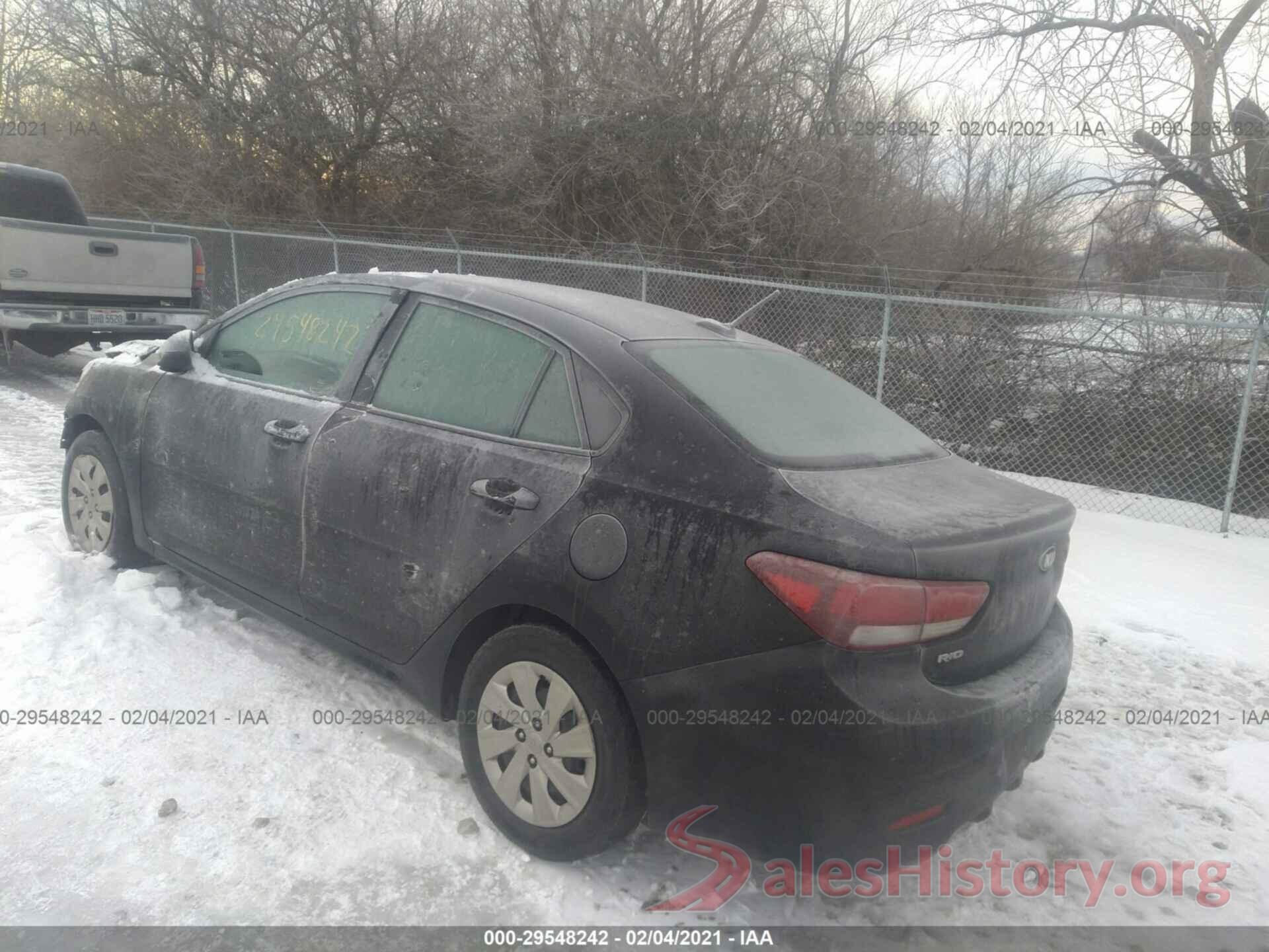 3KPA24AB6JE068320 2018 KIA RIO