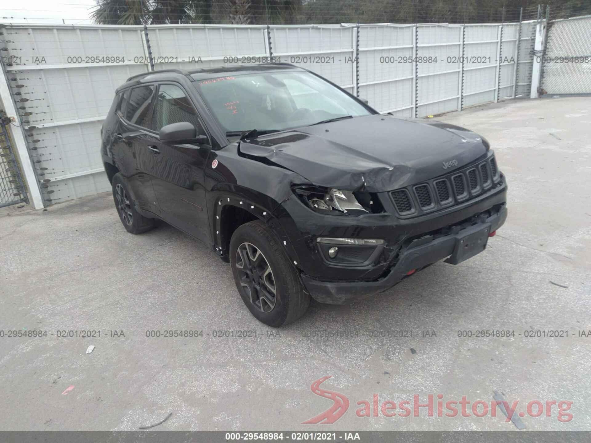 3C4NJDDB1KT660611 2019 JEEP COMPASS