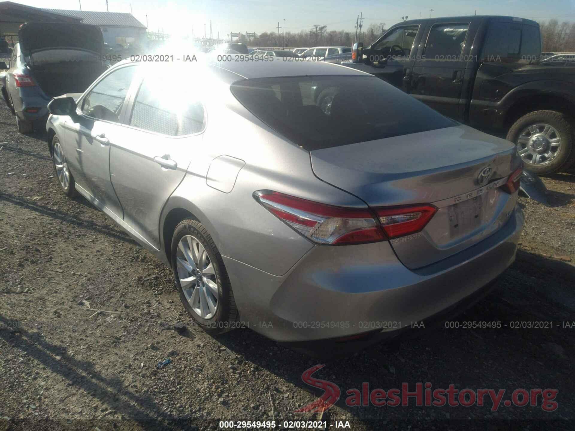 4T1B11HK2JU027336 2018 TOYOTA CAMRY