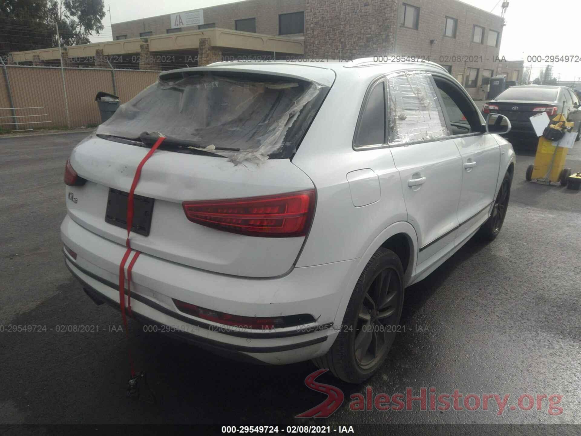 WA1BCCFS9JR021477 2018 AUDI Q3