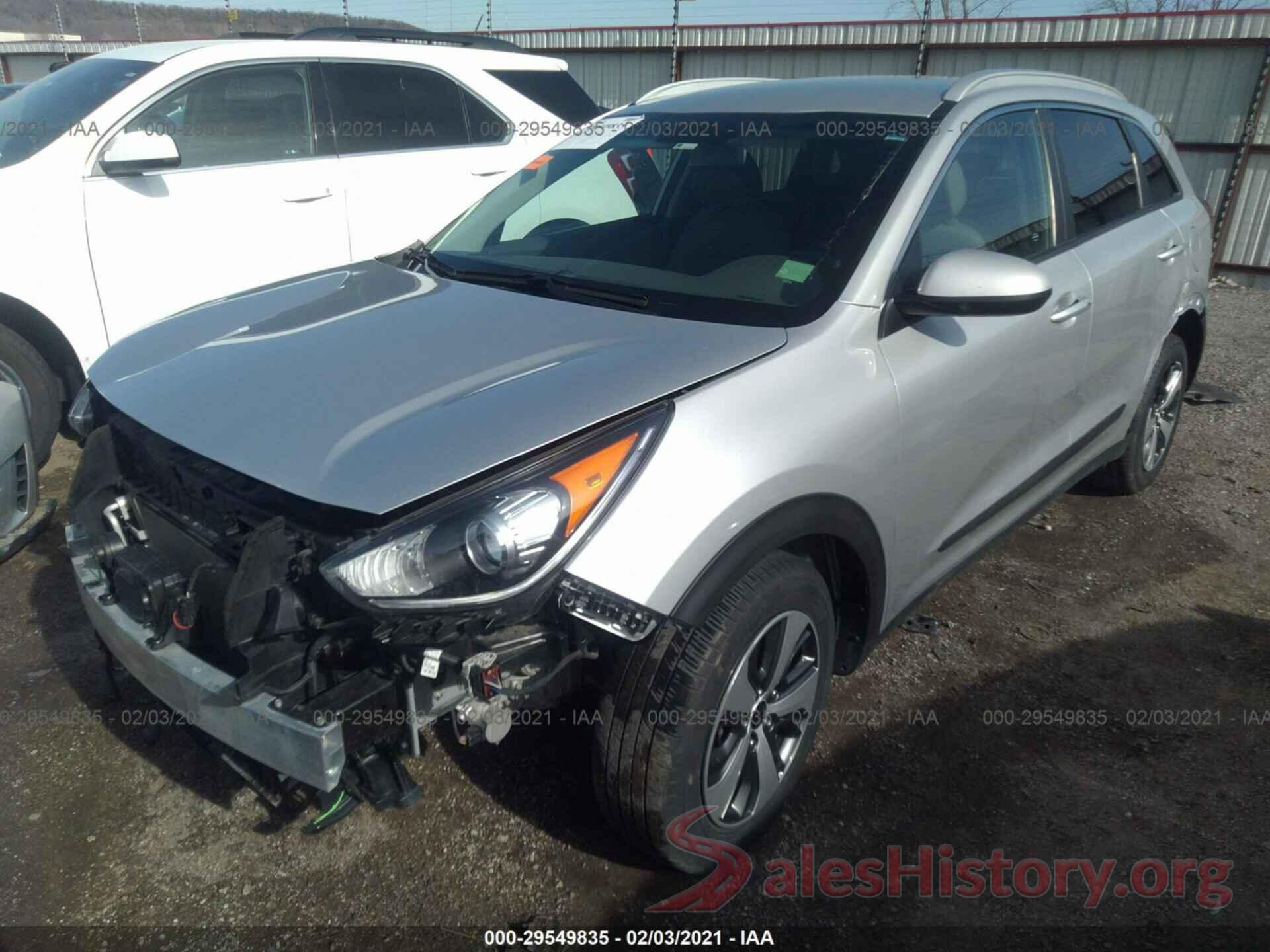 KNDCB3LC5K5217984 2019 KIA NIRO