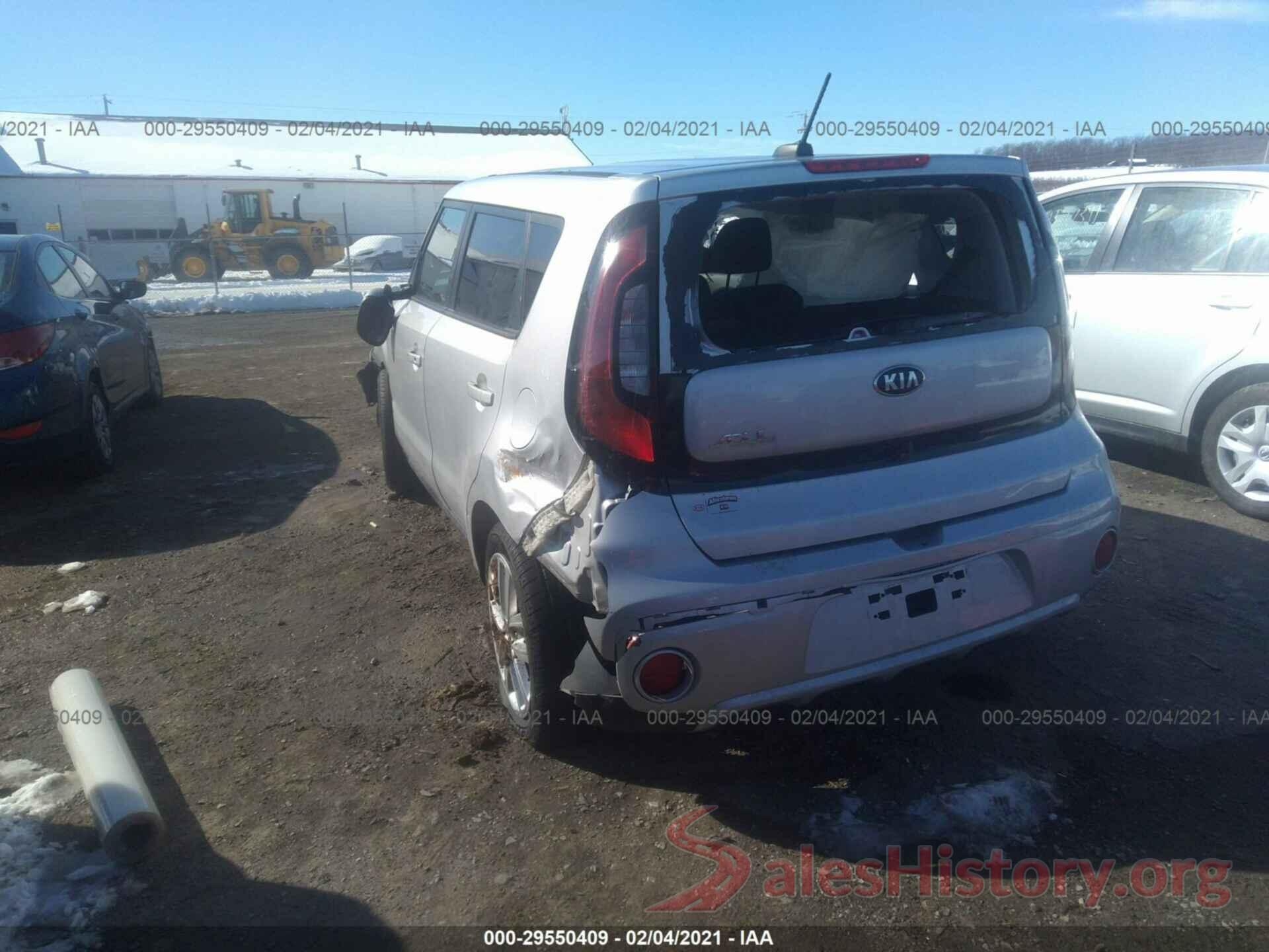 KNDJP3A53J7539569 2018 KIA SOUL