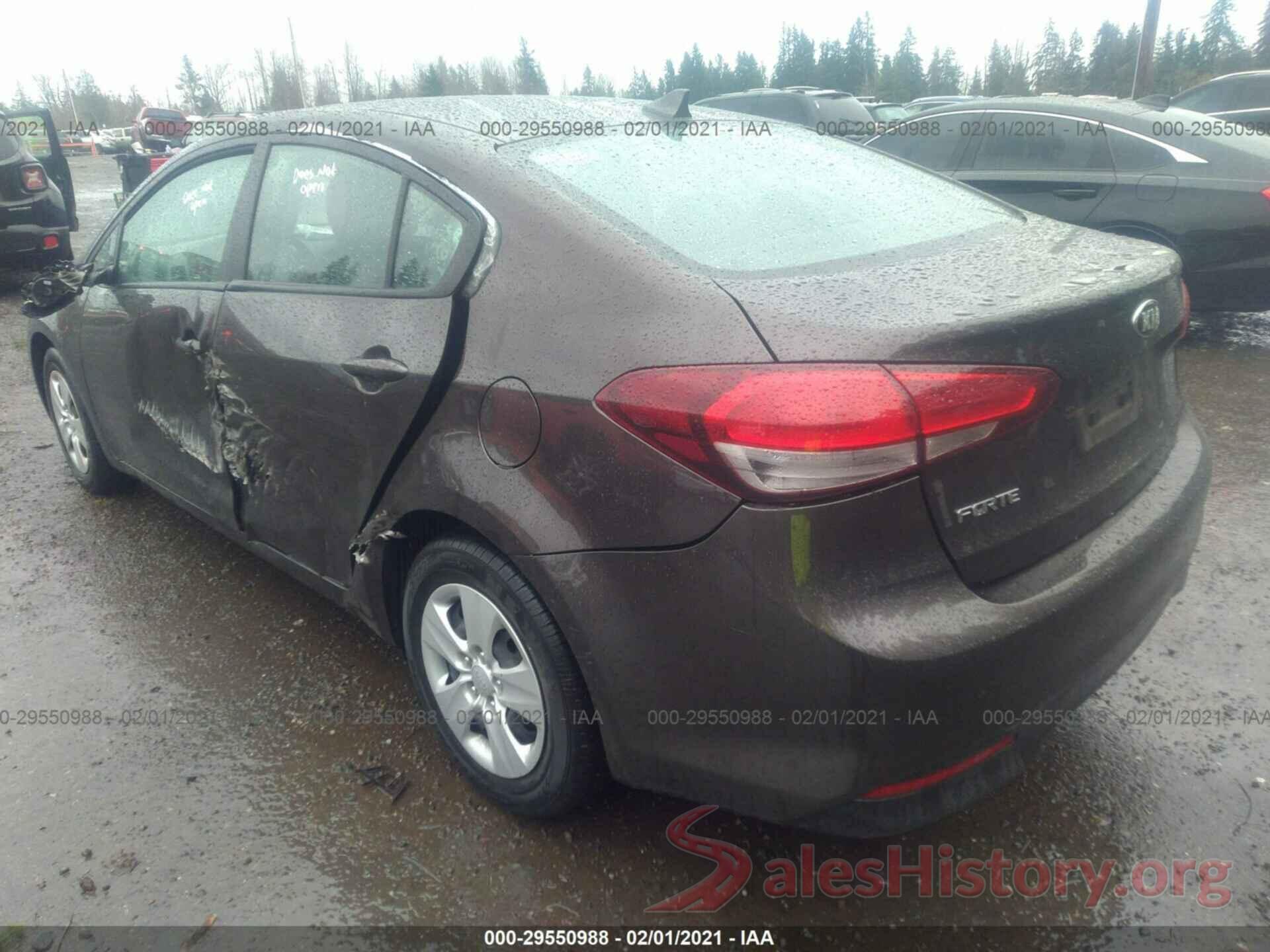 3KPFK4A75JE227037 2018 KIA FORTE