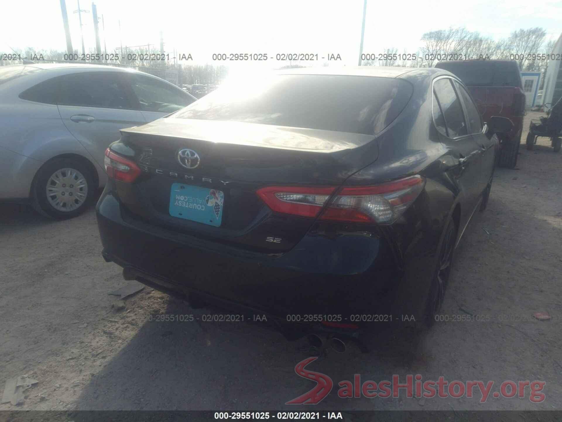 4T1B11HK9JU069244 2018 TOYOTA CAMRY