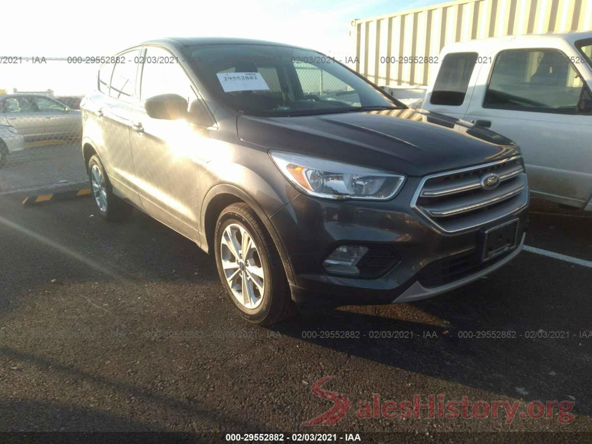 1FMCU0GD8HUC49589 2017 FORD ESCAPE