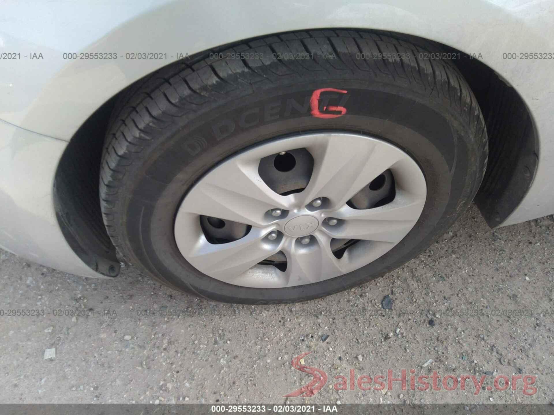 3KPFL4A7XJE182013 2018 KIA FORTE