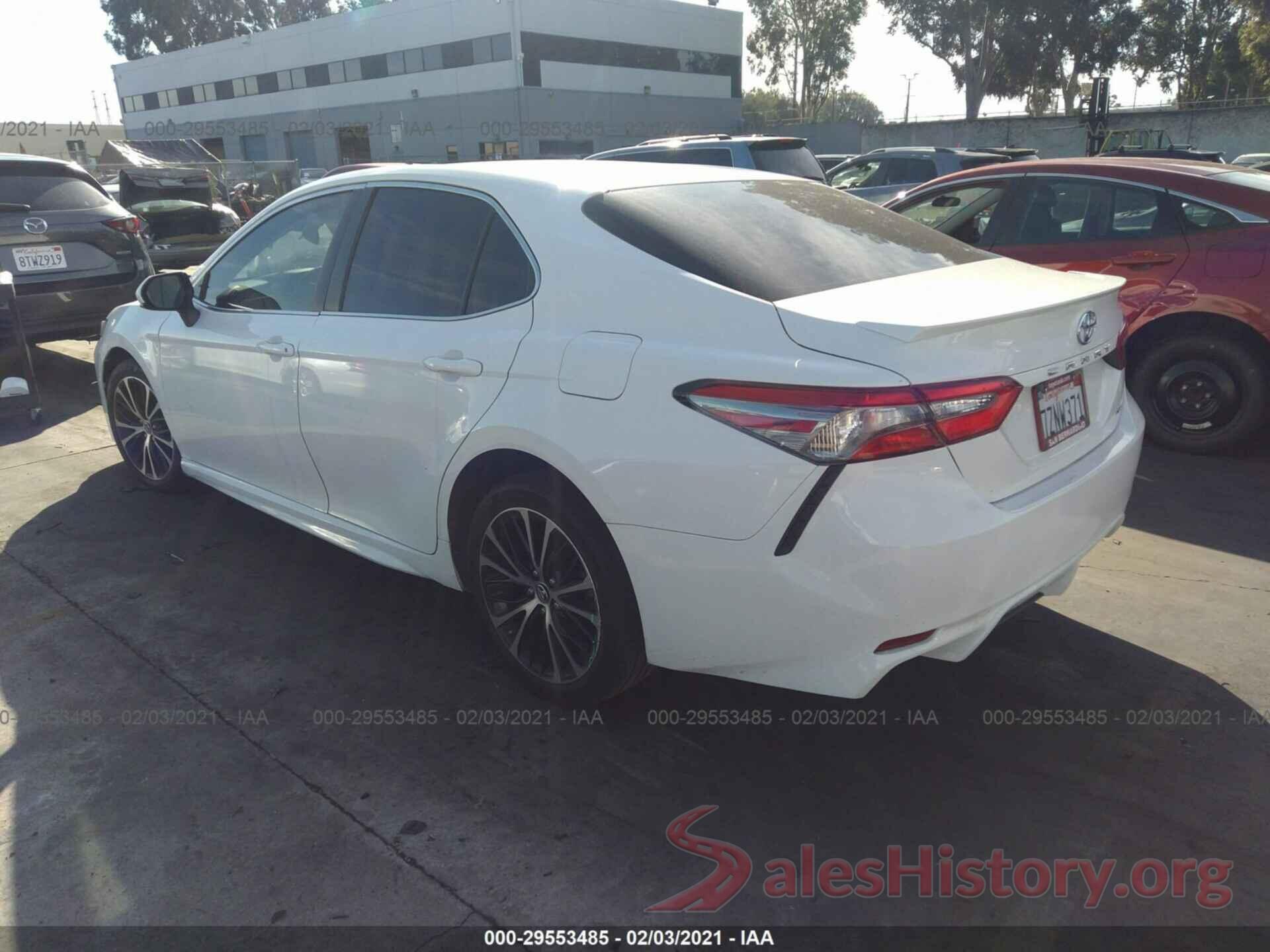 JTNB11HKXJ3002190 2018 TOYOTA CAMRY