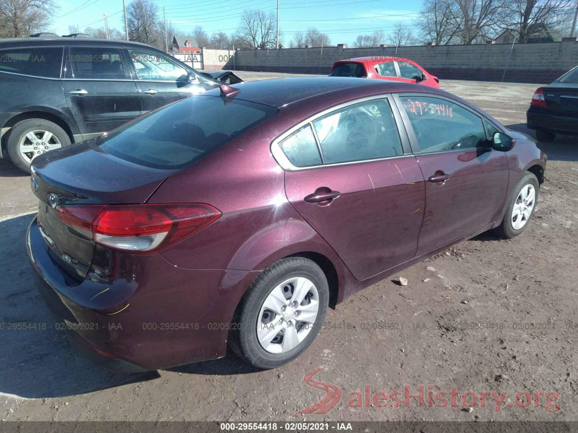 3KPFK4A77HE018991 2017 KIA FORTE