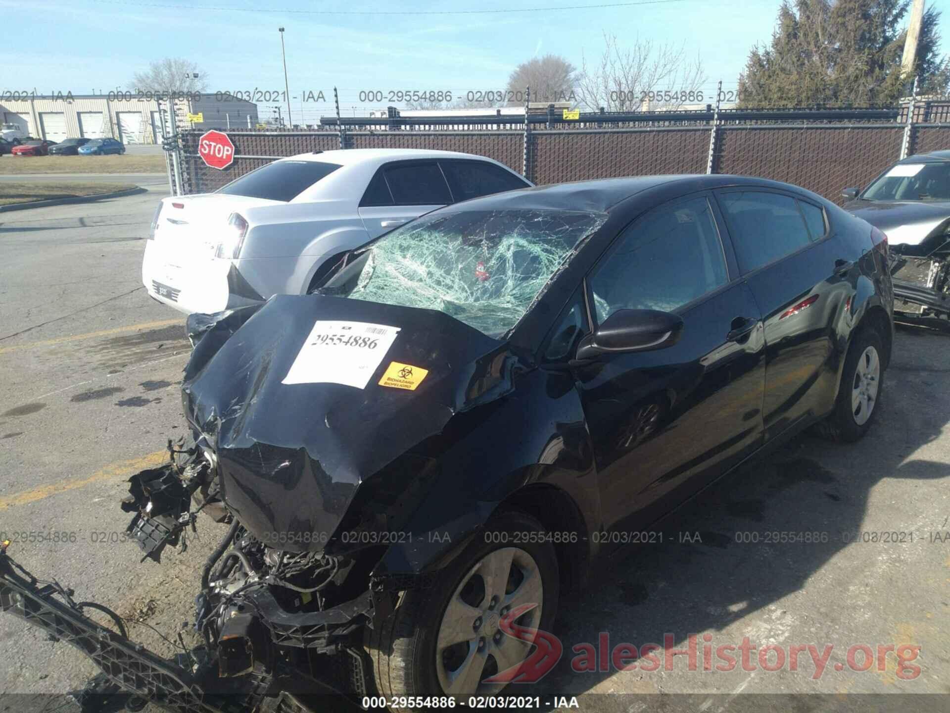 3KPFK4A7XJE269574 2018 KIA FORTE