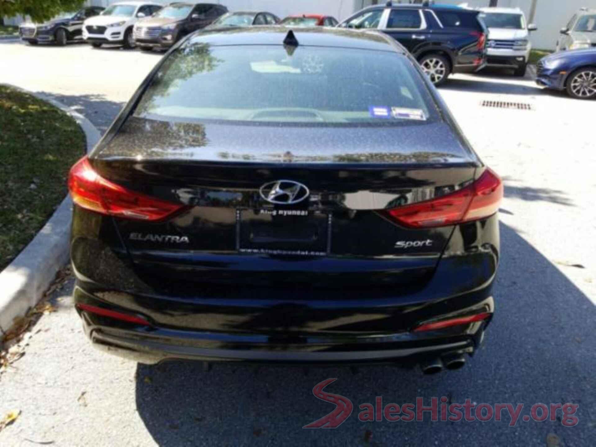 KMHD04LBXJU530553 2018 HYUNDAI ELANTRA